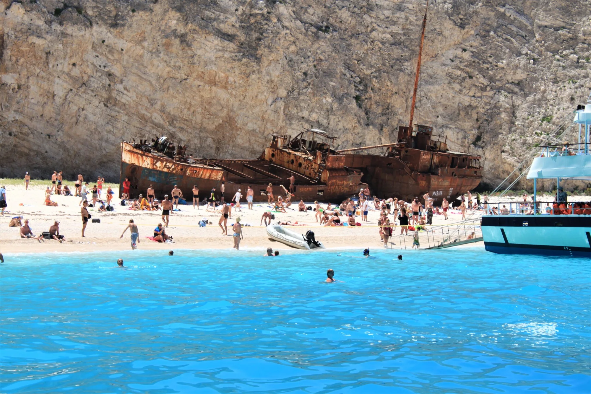 Une excursion en groupe en bateau